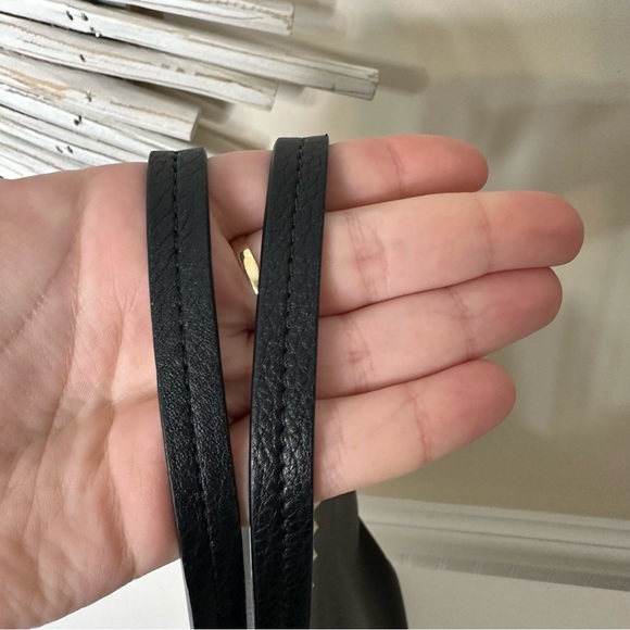 VALENTINO ROCKSTUD TOTE - Picture 6 of 11